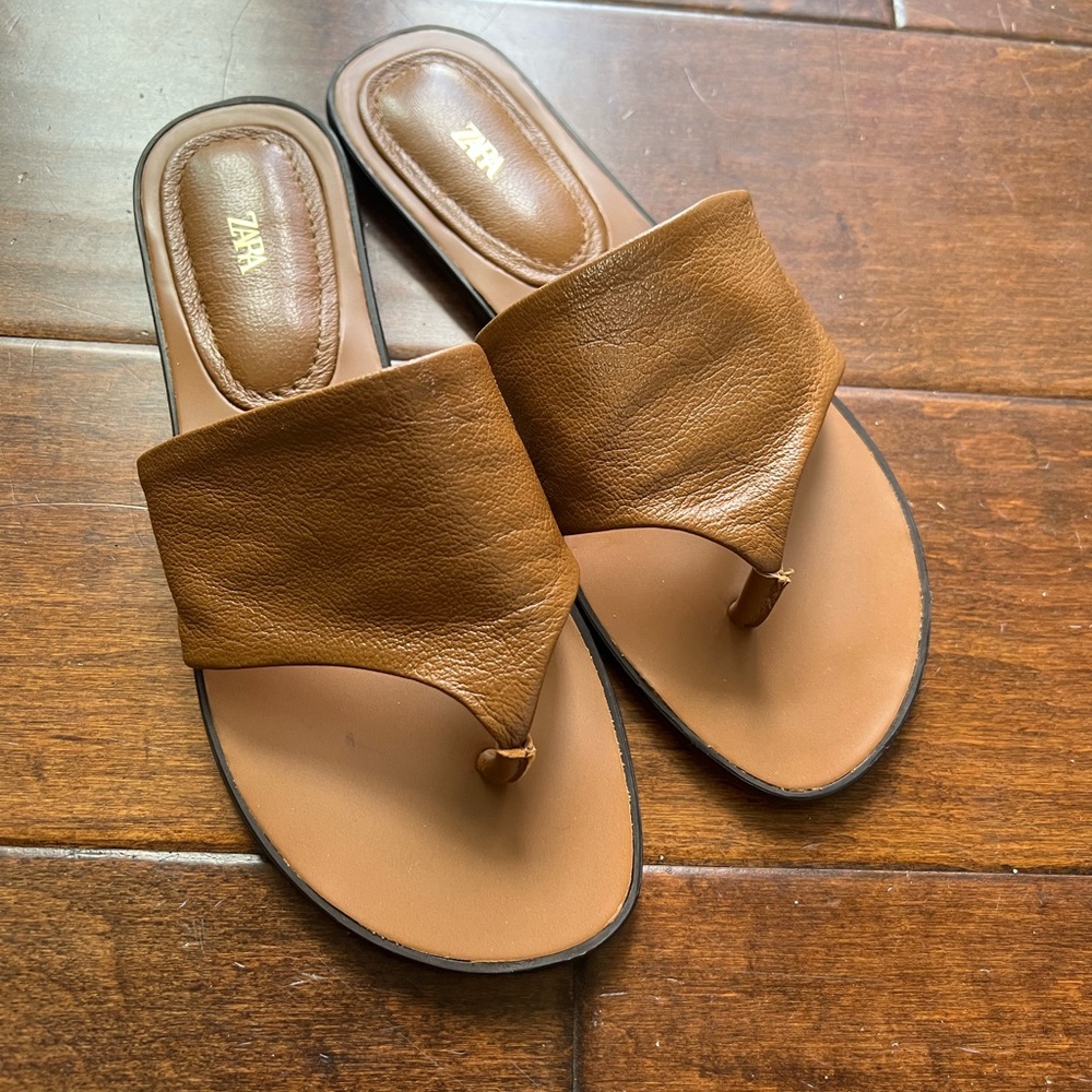 Amazing condition Zara Women's Brown Leather Sandals